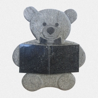 ADPL.17-Lápide com Urso esculpido